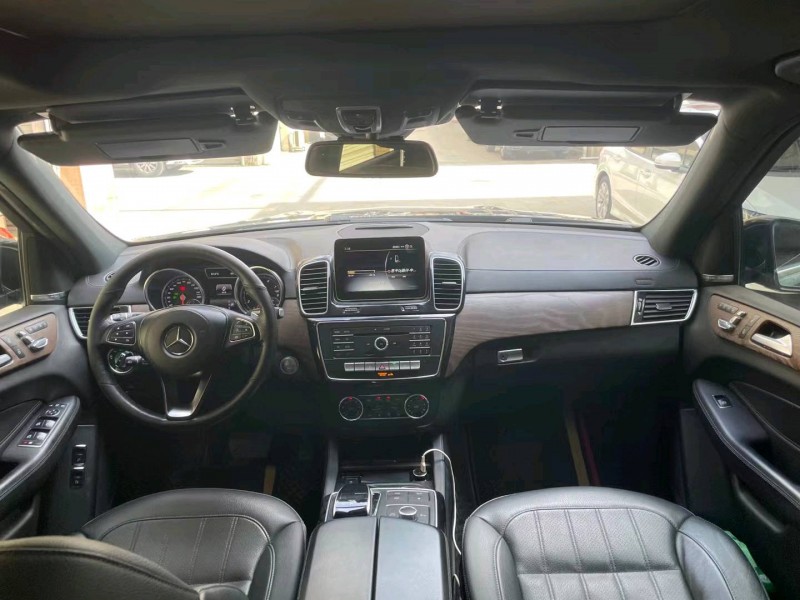 广州19年奔驰GLS4