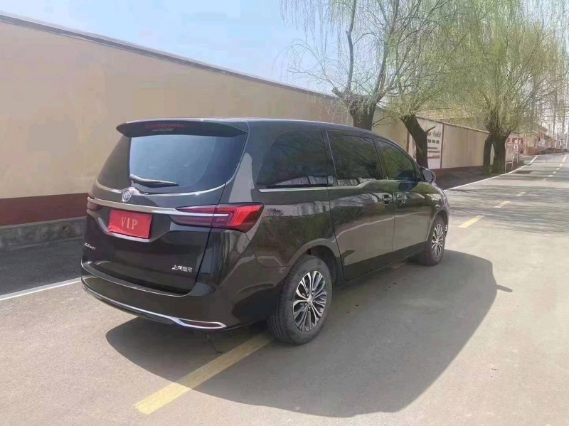 青岛21年别克GL87