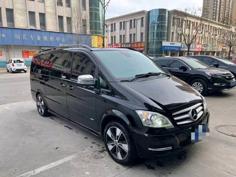 淄博15年奔驰唯雅诺4