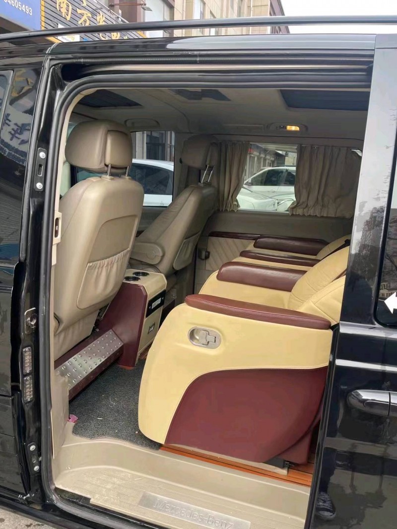 淄博15年奔驰唯雅诺9