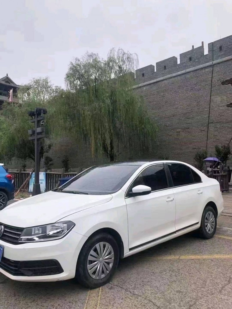 济南17年大众桑塔纳3