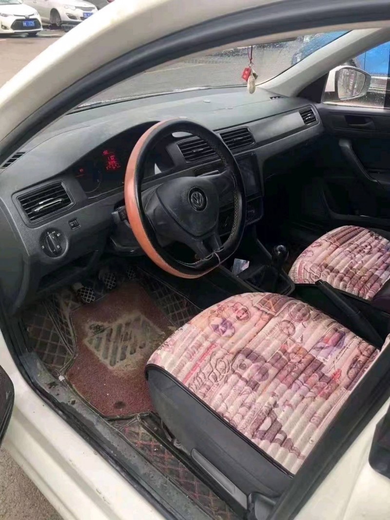 济南17年大众桑塔纳8