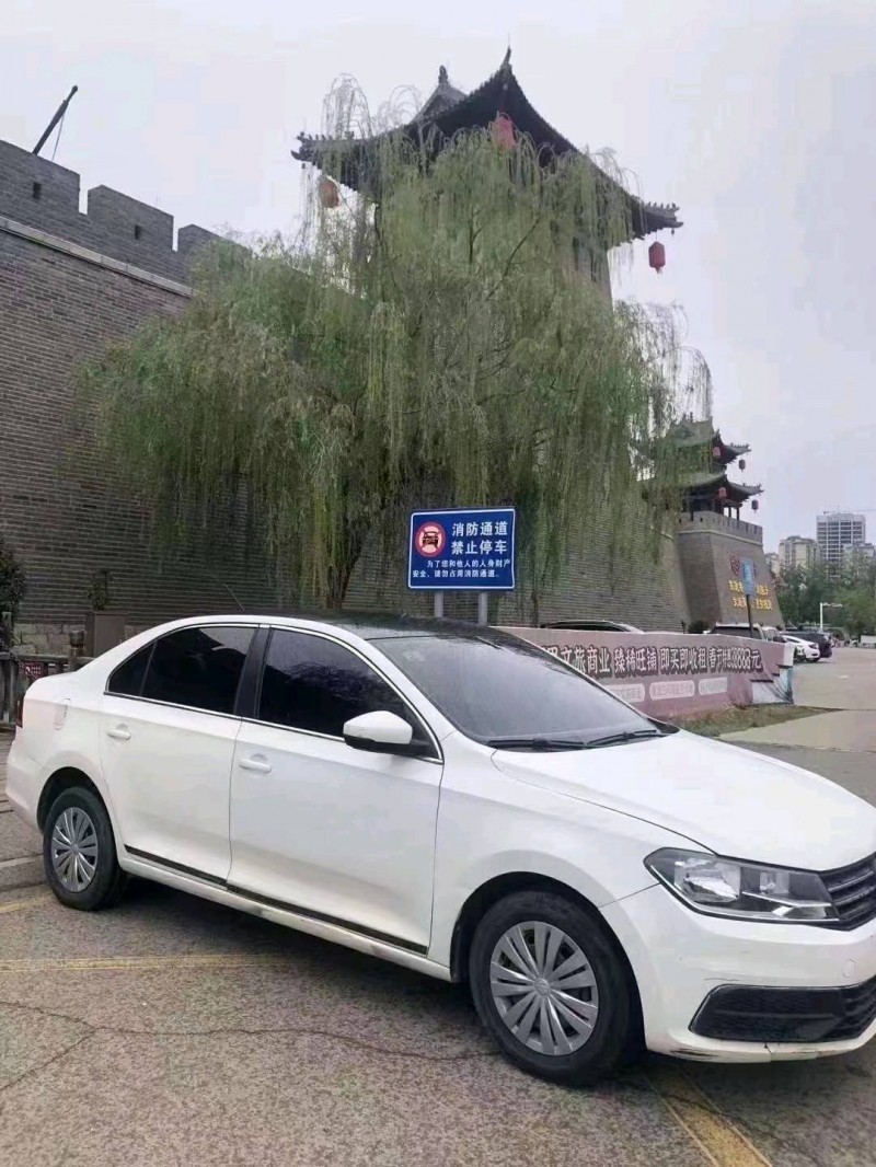 济南17年大众桑塔纳9