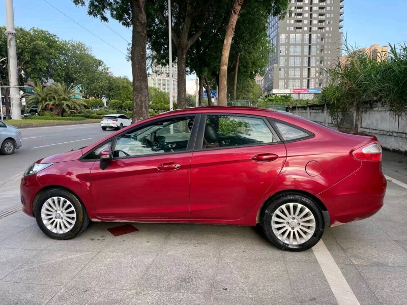 东莞11年福特嘉年华7