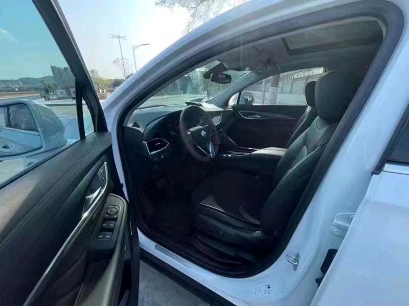 深圳21年别克昂科旗7