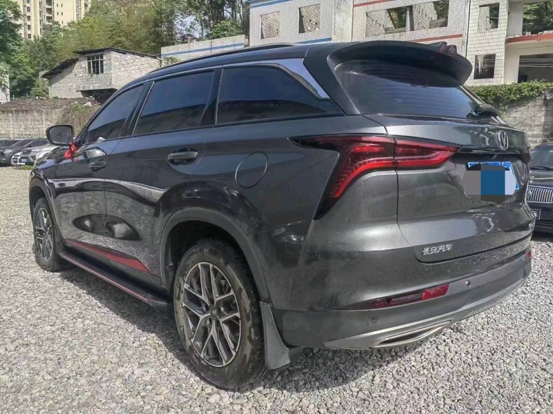 重庆22年长安汽车CS753