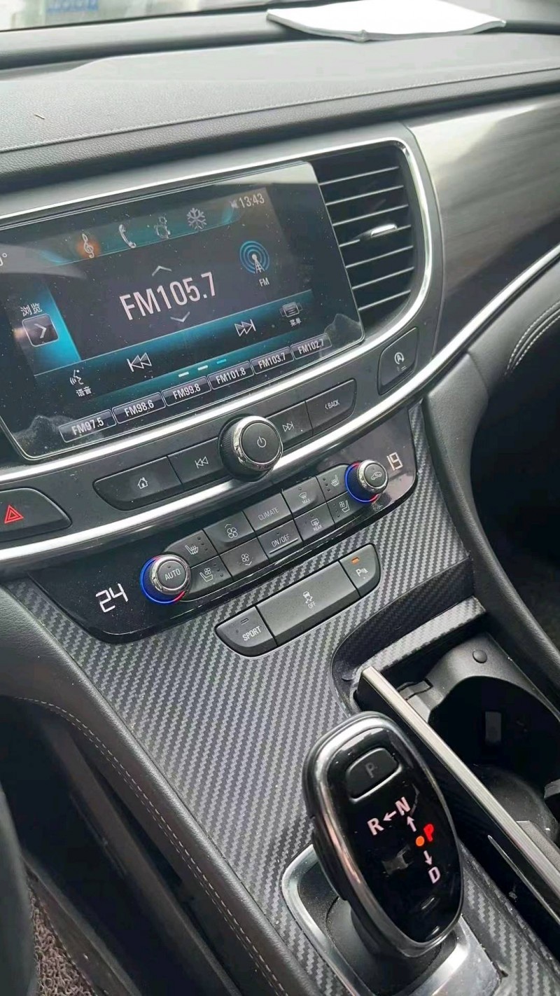 青岛18年别克君越3