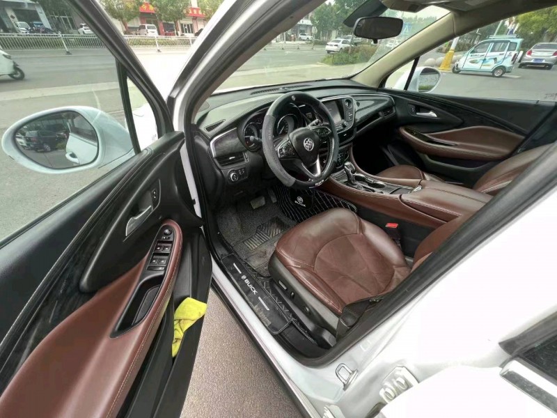 青岛16年别克昂科威5