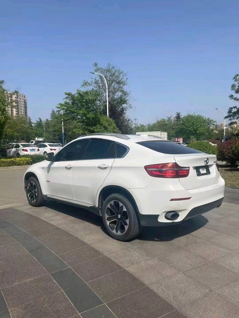 青岛14年宝马X67