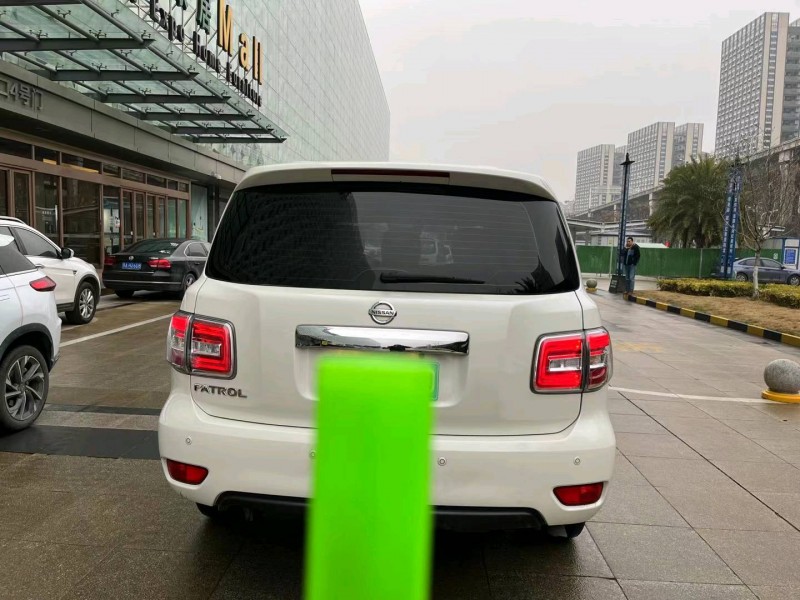 宜昌20年日产途乐3