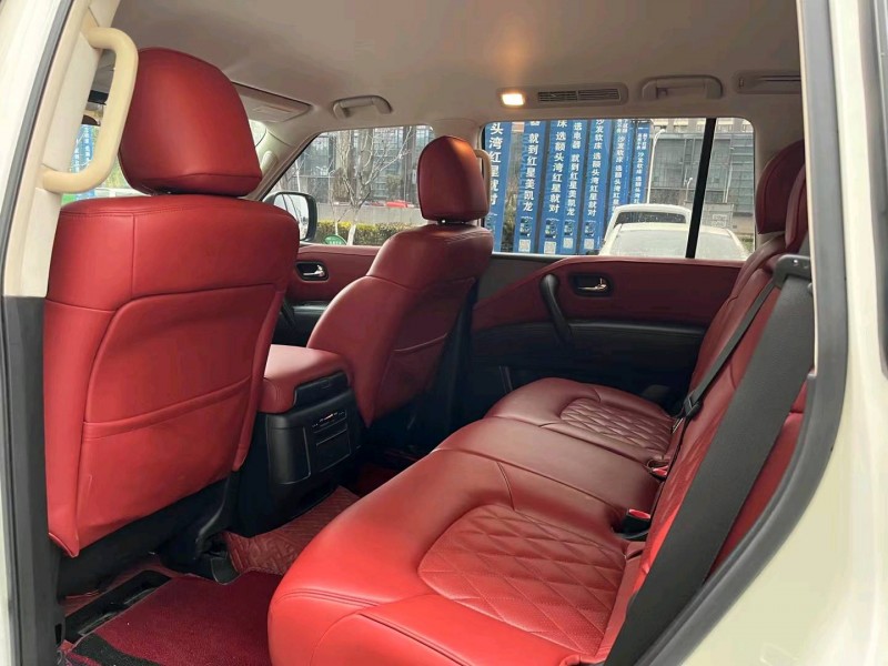 宜昌20年日产途乐5