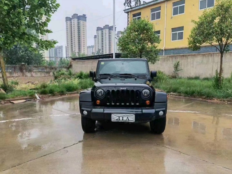 济南11年Jeep牧马人1