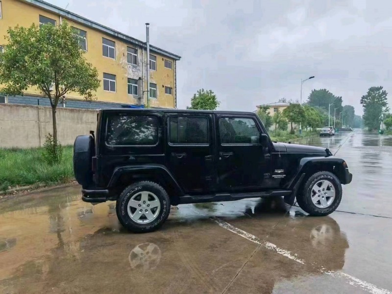 济南11年Jeep牧马人3