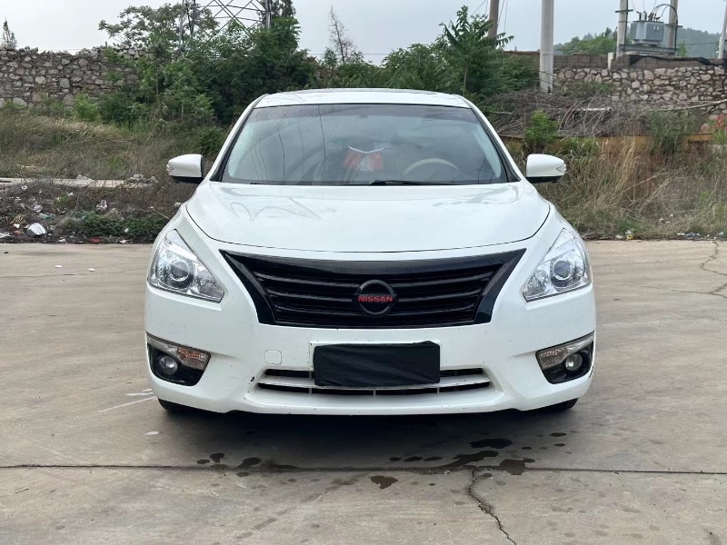 徐州15年日产天籁1