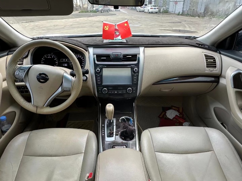 徐州15年日产天籁7