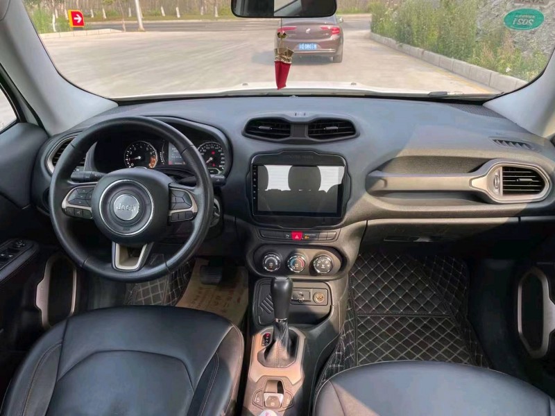 重庆16年Jeep自由侠6