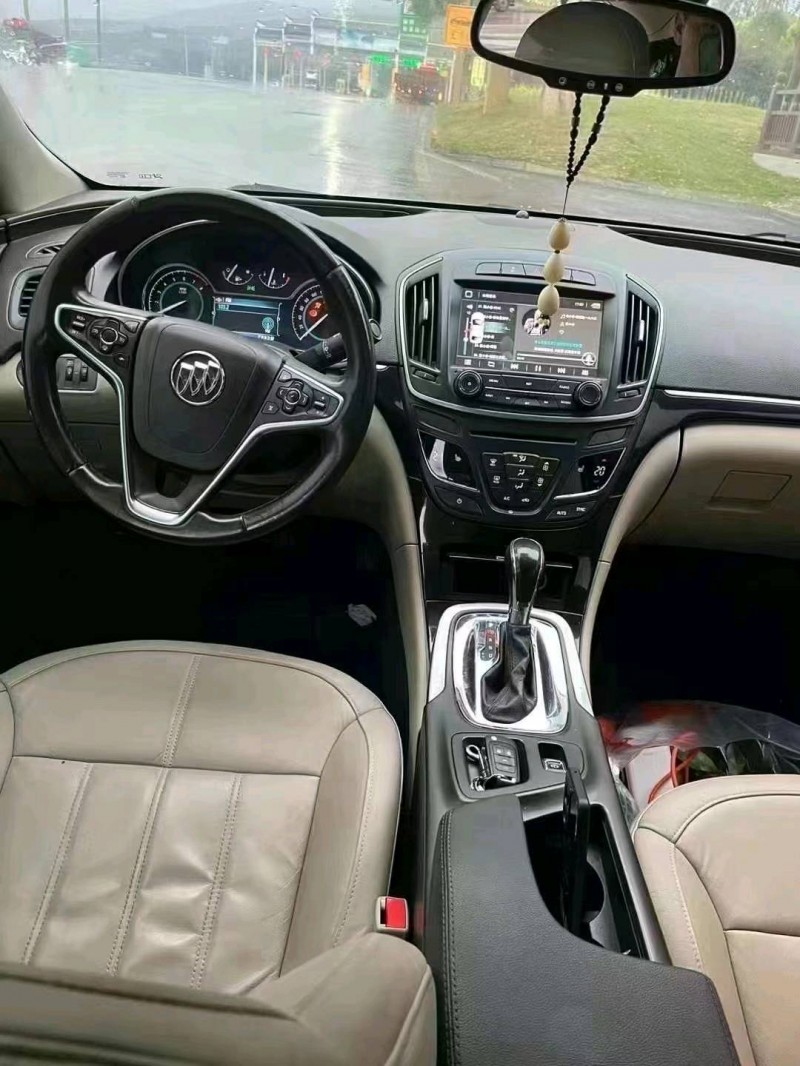 重庆14年别克君威5