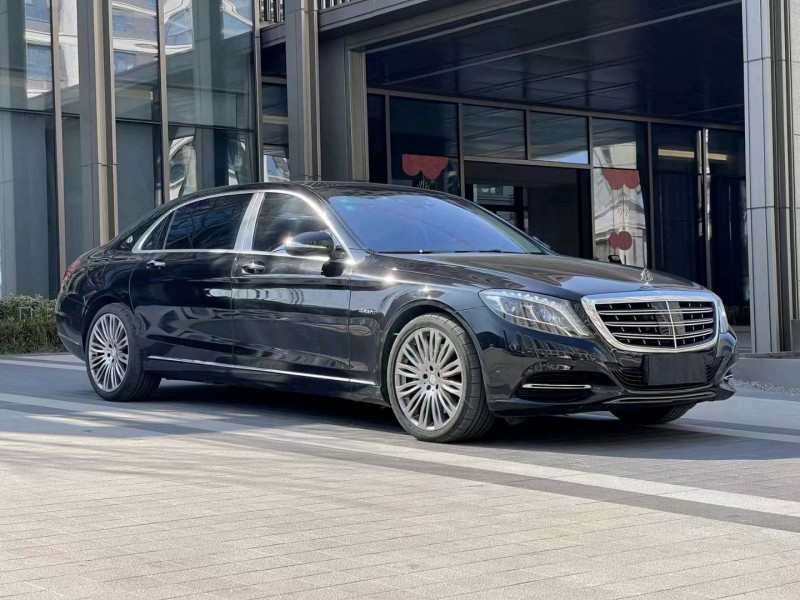 徐州16年奔驰迈巴赫S级3