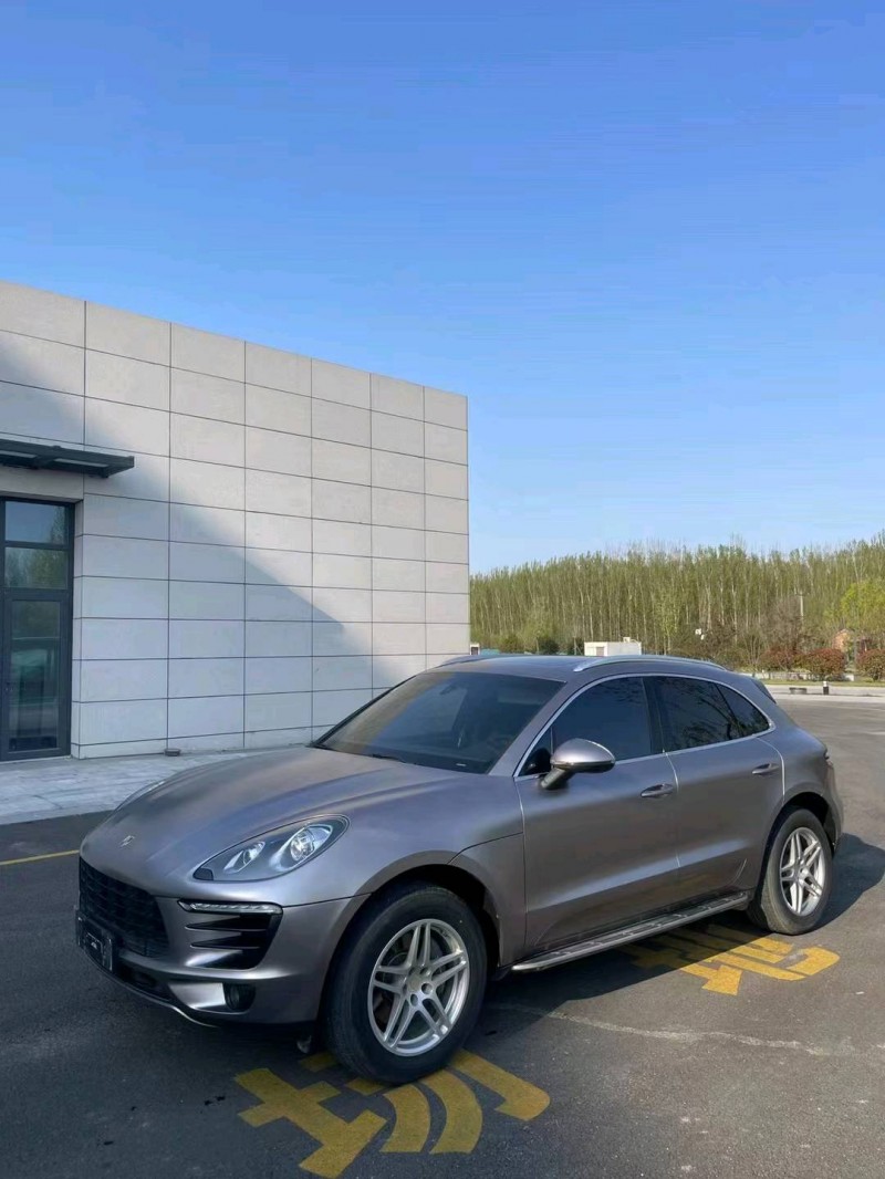 青岛15年保时捷Macan2