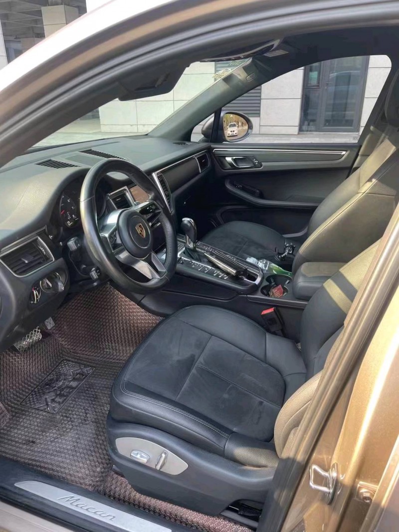 青岛15年保时捷Macan9