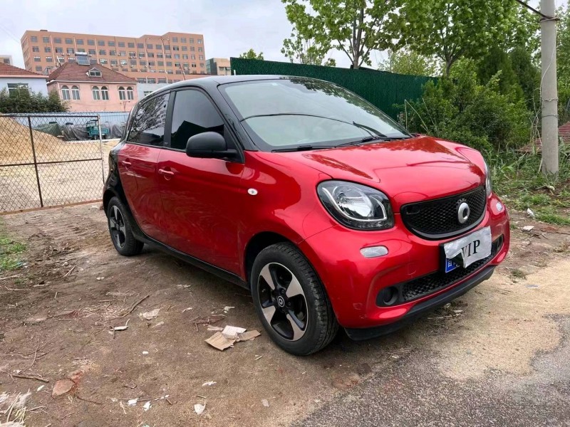 青岛18年奔驰smart3