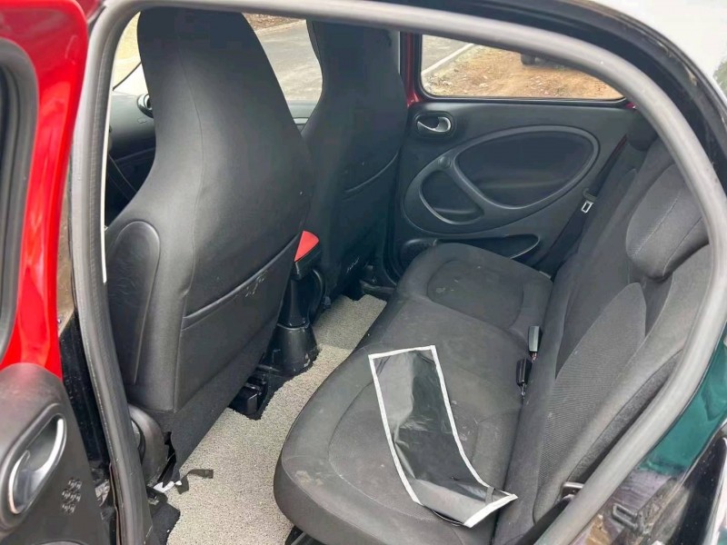 青岛18年奔驰smart5