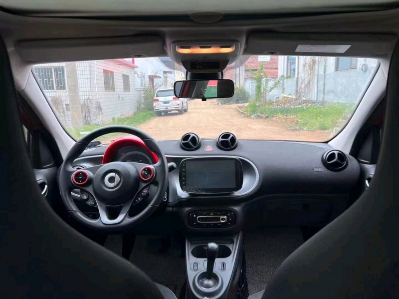 青岛18年奔驰smart6