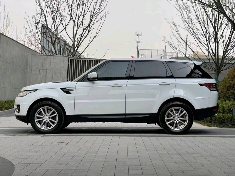 徐州17年路虎揽胜运动7