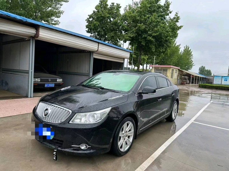 淄博12年别克君越3