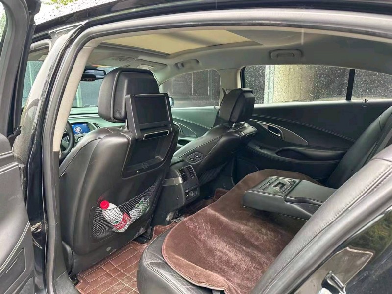 淄博12年别克君越8