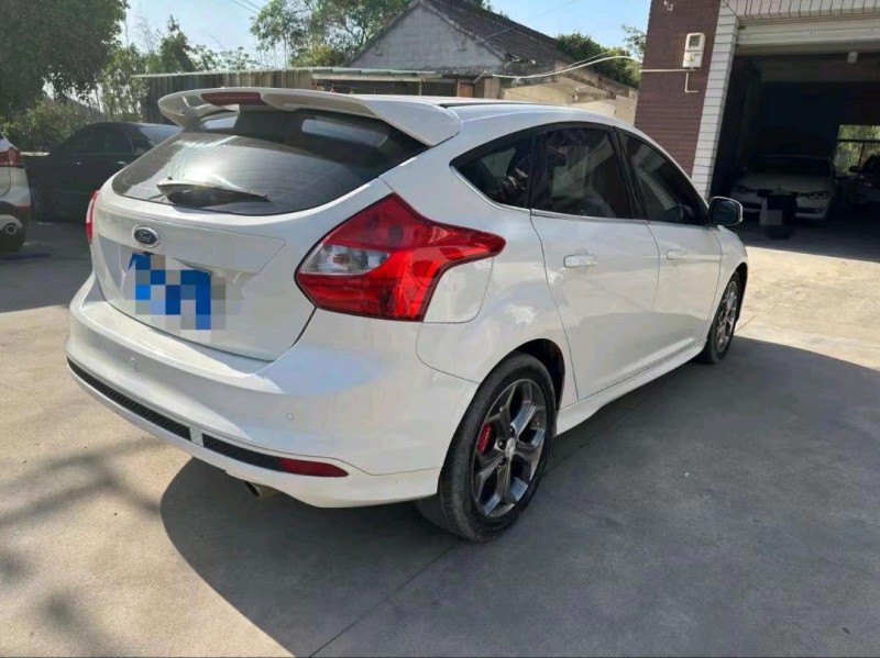 枣庄14年福特福克斯7