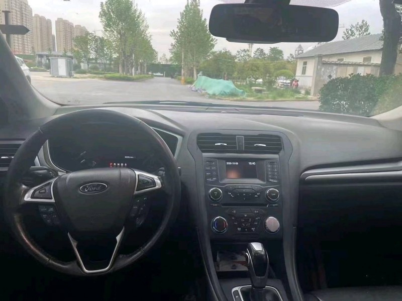 济宁15年福特蒙迪欧5