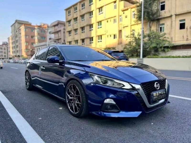 东莞20年日产天籁3
