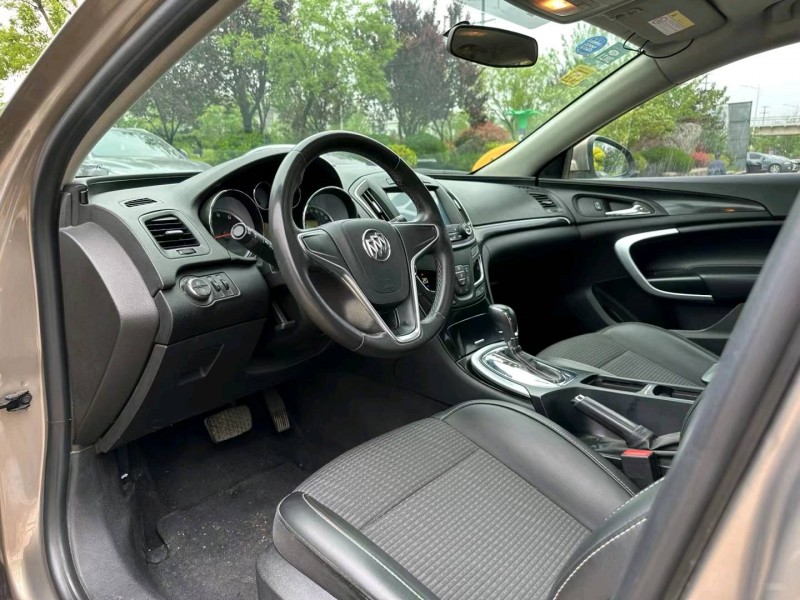 青岛15年别克君威6