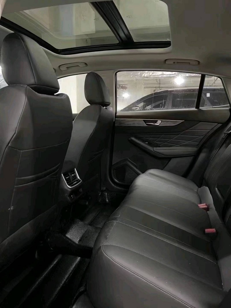 成都22年东风奕炫9