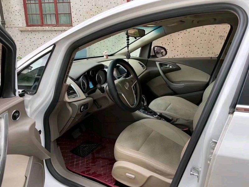 嘉兴14年别克英朗GT7