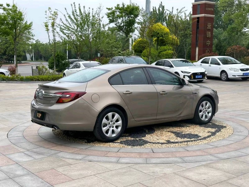 青岛15年别克君威9