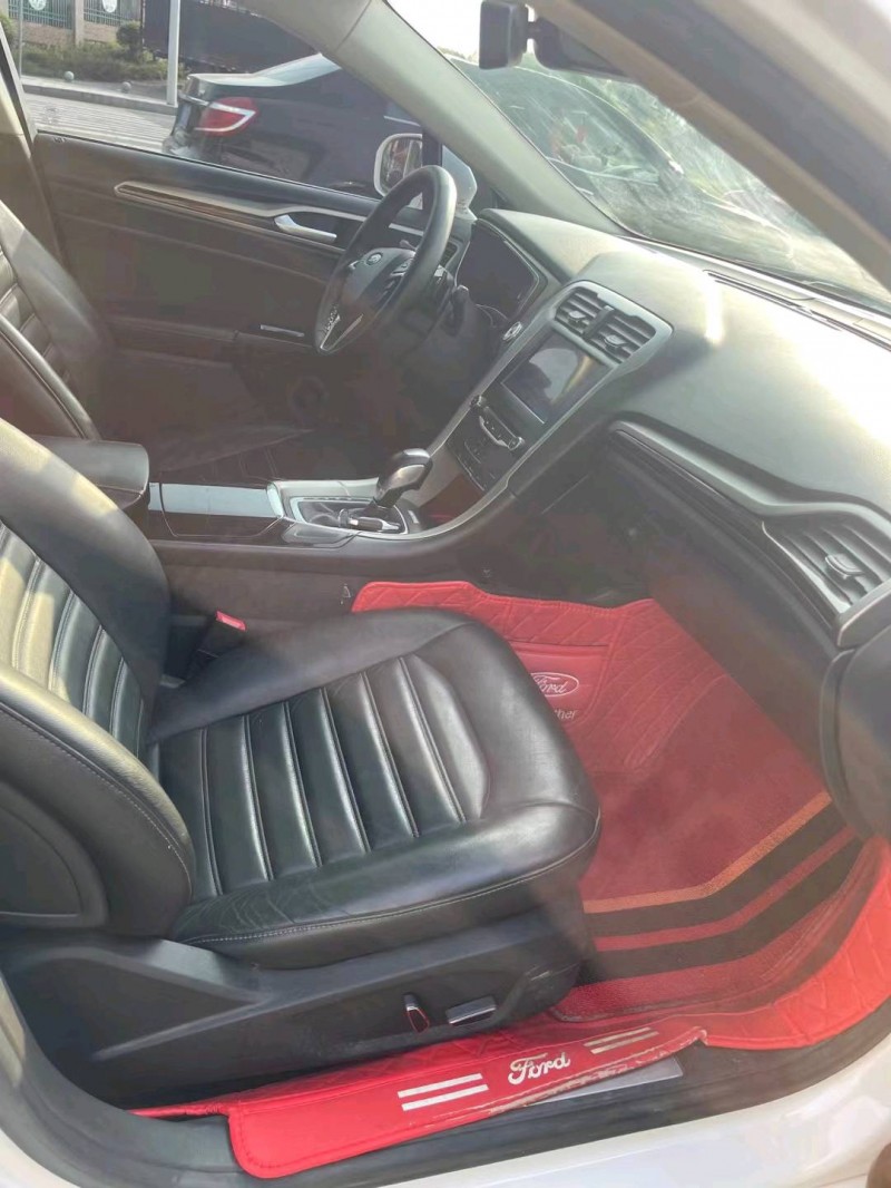 重庆14年福特蒙迪欧7