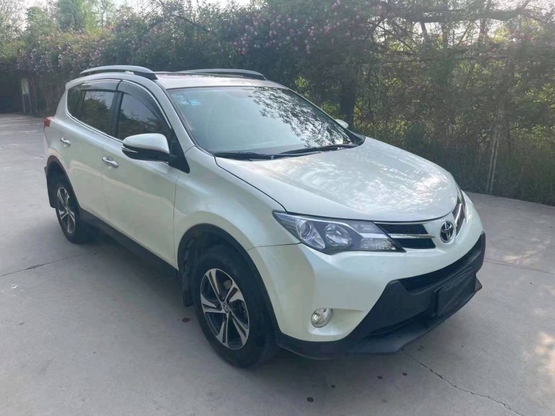 青岛16年丰田RAV42
