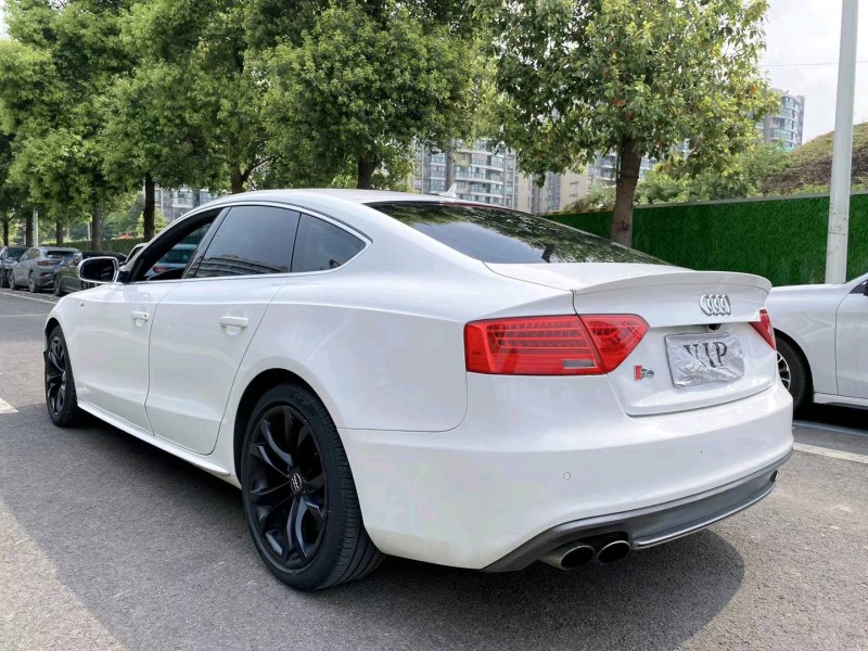 成都15年别克昂科拉6