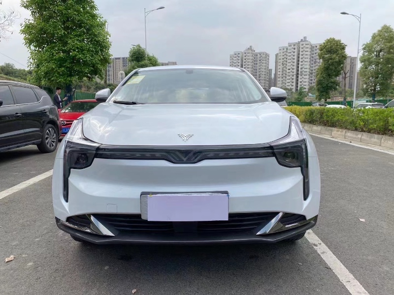 成都23年哪吒U1
