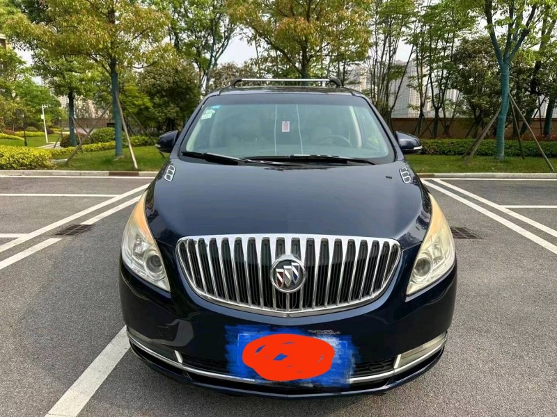 長沙11年別克GL81
