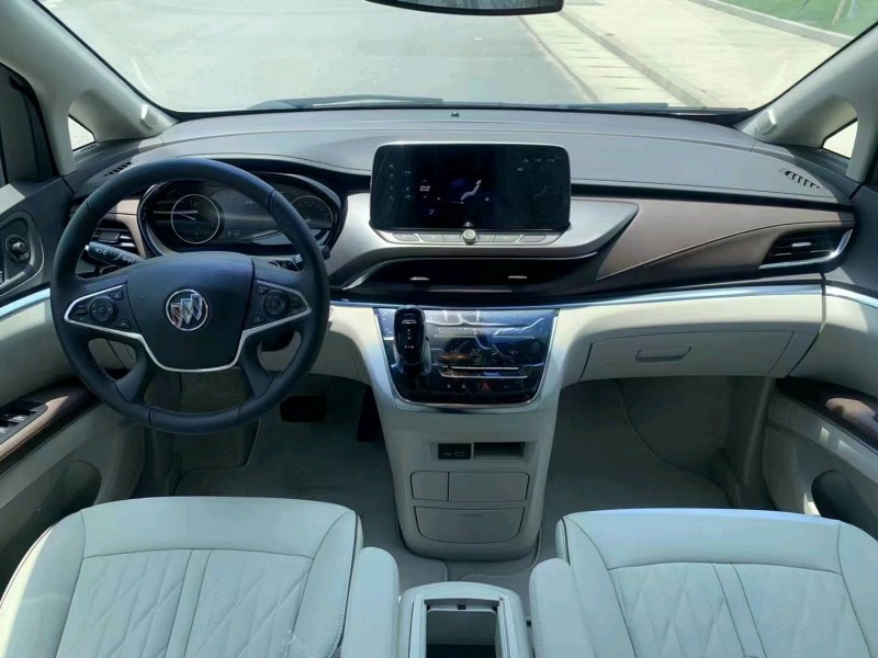 东莞22年别克GL86