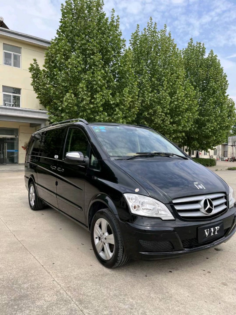 宿迁13年奔驰唯雅诺2