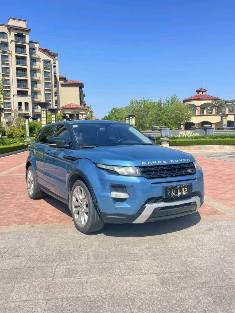 青岛14年路虎极光3