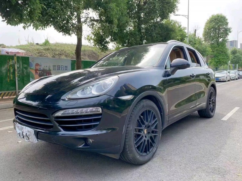 成都14年保时捷卡曼1