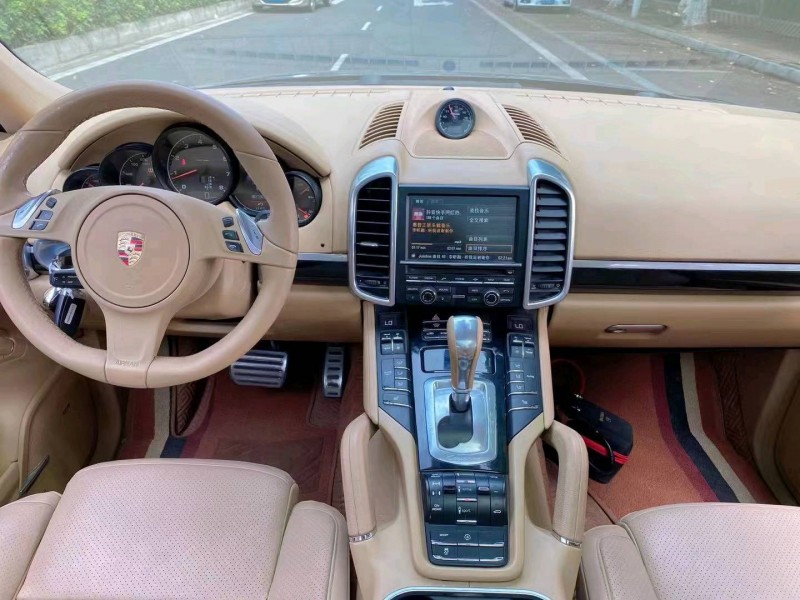 成都14年保时捷卡曼4