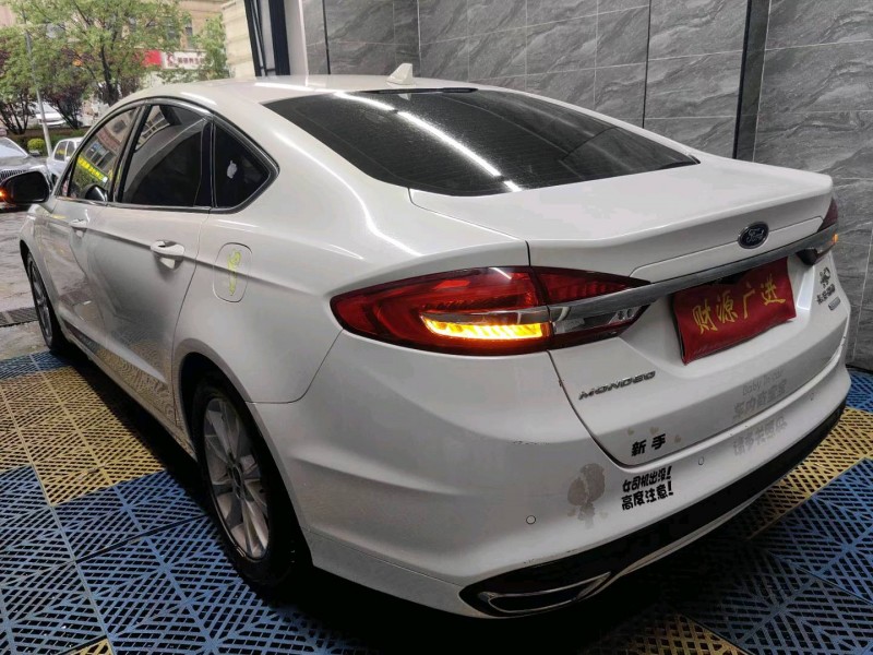 青岛18年福特蒙迪欧4