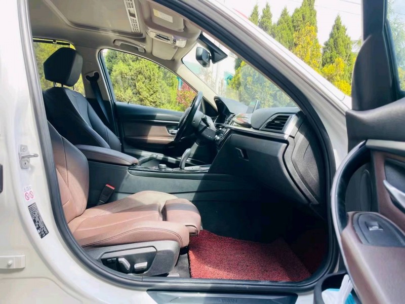 济南18年宝马3系8