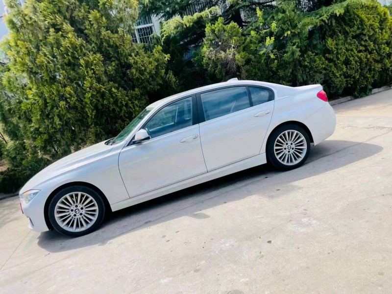 济南18年宝马3系9